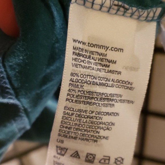Tommy Hilfiger tshirt - Picture 4 of 4